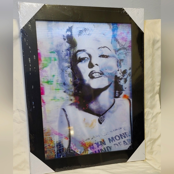Marilyn Monroe 3D Hologram Picture Wrapped in Plastic - Picture 3 of 5